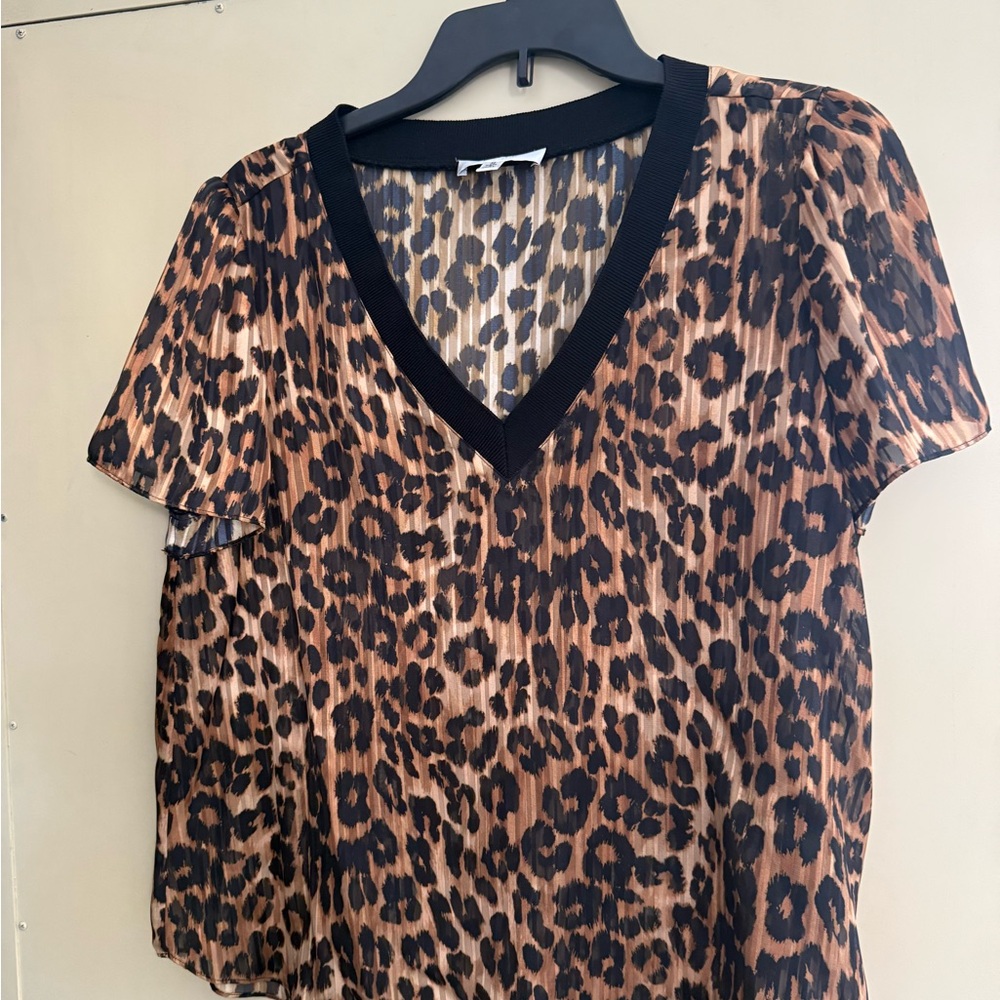 Milly Leopard Print V-Neck Top Tee Size M
